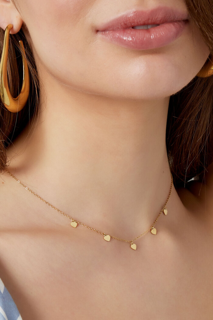 collana semplice con pendenti a cuore - oro  Immagine4